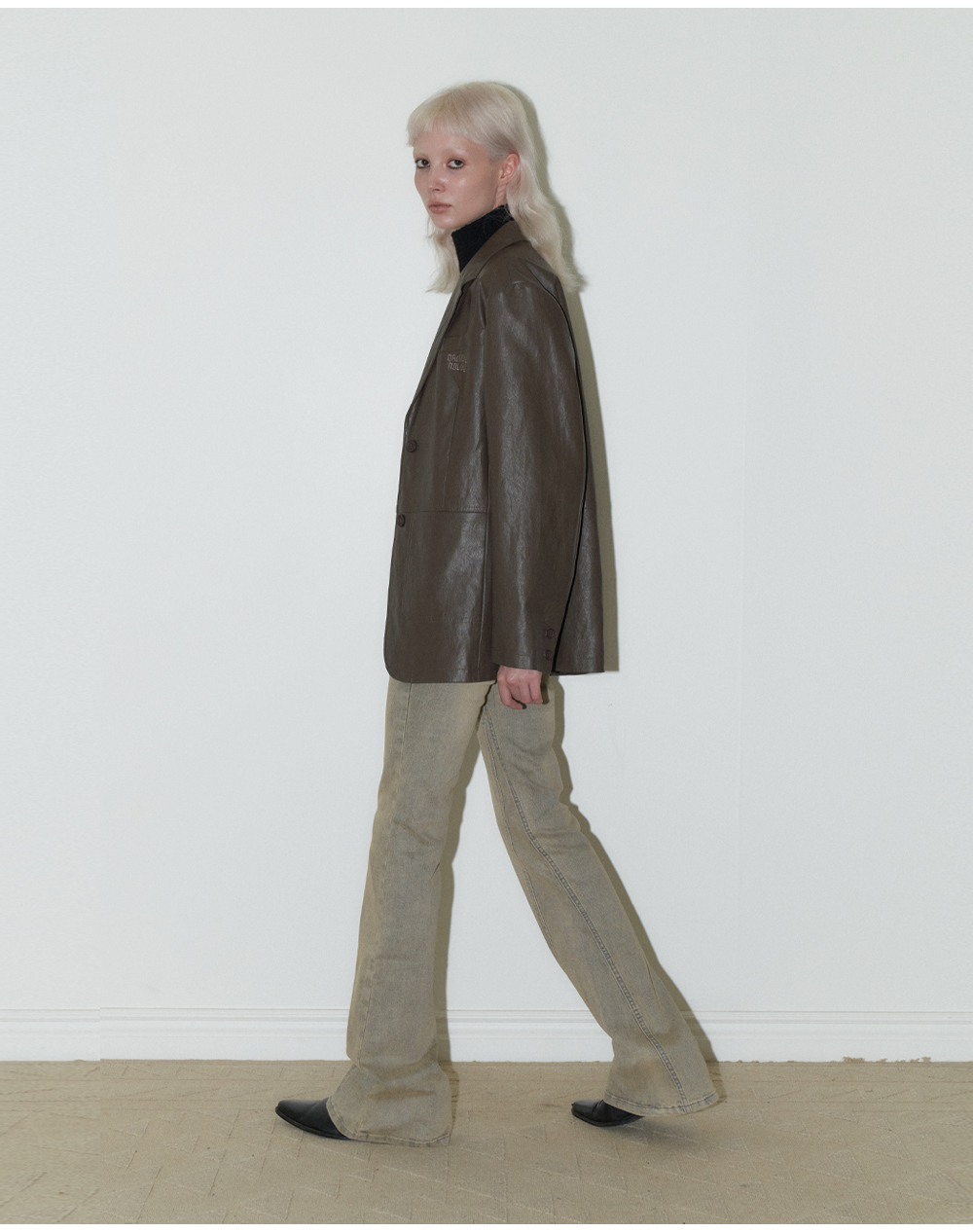 MUSINSA公式 | ORDINARY HOLIDAY Low-rise denim bootcut pants