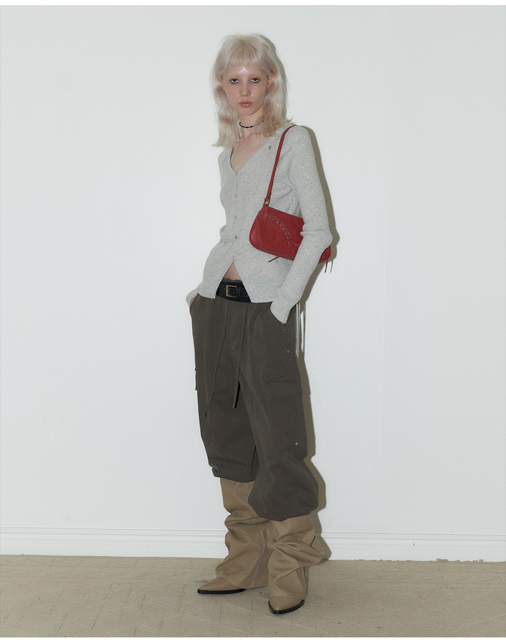 韓国商品/ORDINARY HOLIDAY アイレット スリム ミニバッグ MUSINSA公式 | ORDINARY HOLIDAY Eyelet Slim Mini Bag [3 COLOR]