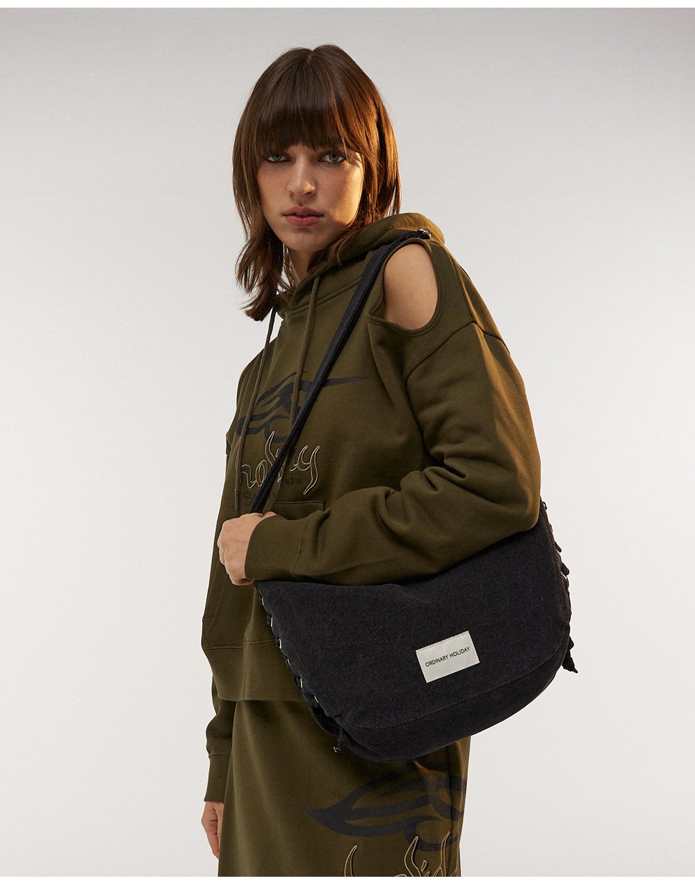 【ORDINARY HOLIDAY】lace up hobo bag ホボバッグ / 追跡付 ORDINARY HOLIDAY - LACE UP HOBO BAG (5 COLORS)