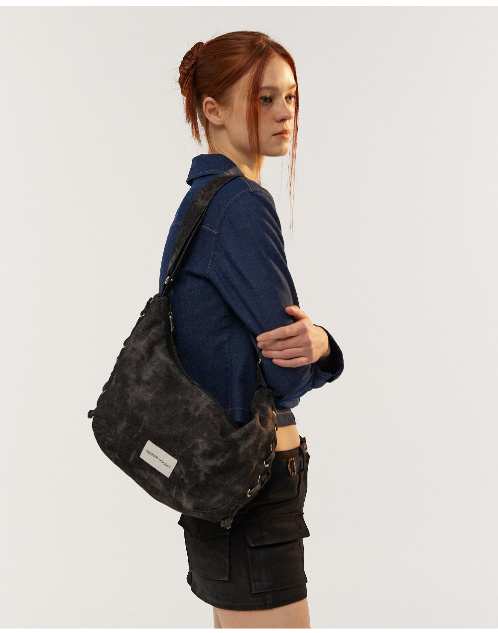 【ORDINARY HOLIDAY】lace up hobo bag ホボバッグ / 追跡付 MUSINSA | ORDINARY HOLIDAY Lace-up hobo bag [2 COLOR]