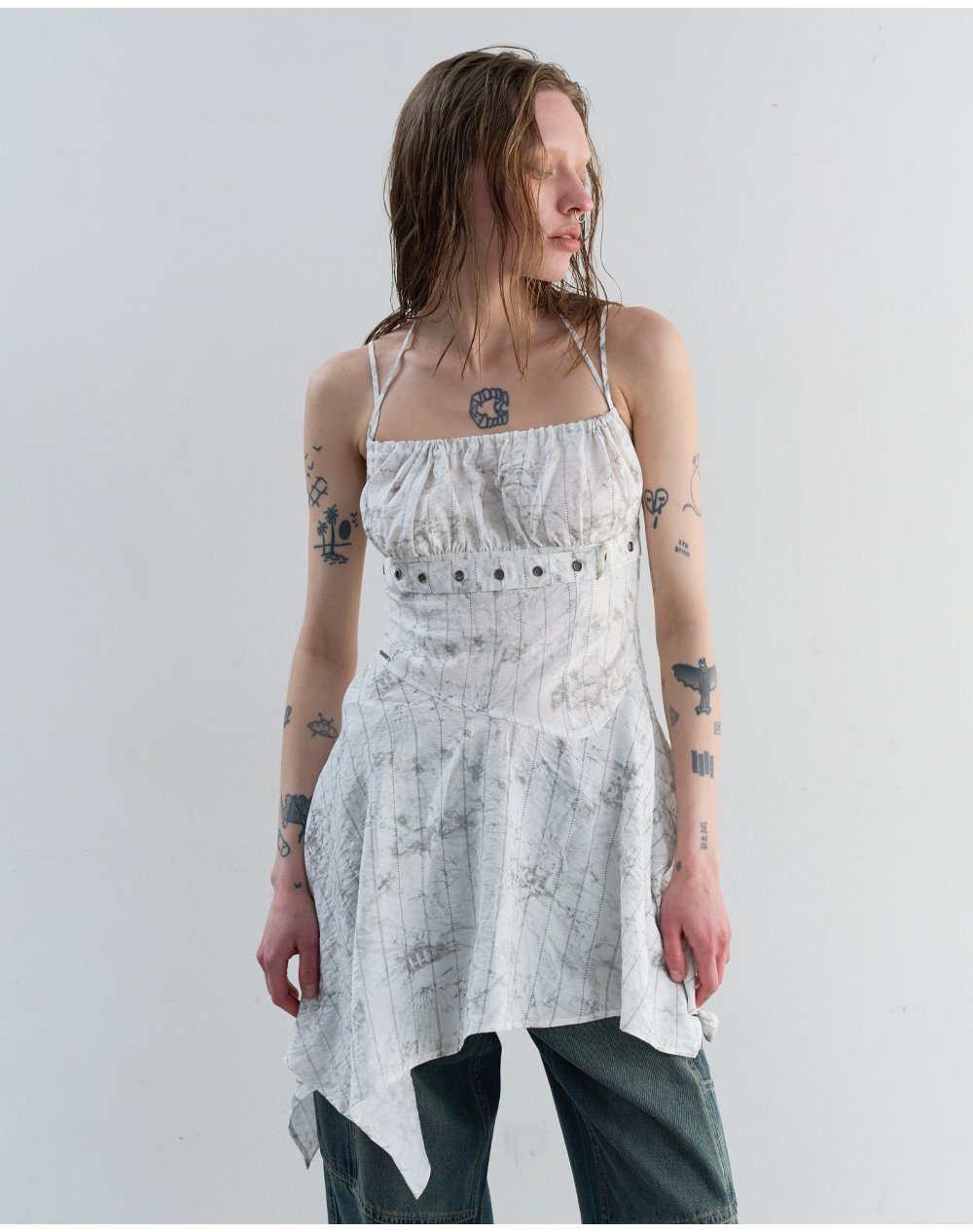 韓国商品/ORDINARY HOLIDAY FLARE SLEEVELESS MINI DRESS FLARE SLEEVELESS MINI DRESS [IVORY] - ORDINARY HOLIDAY
